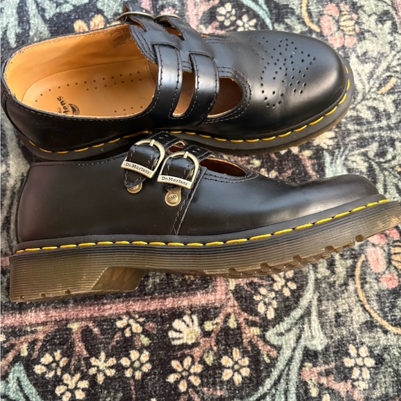 Mary Jane Dr. Martens - Picture 2 of 4